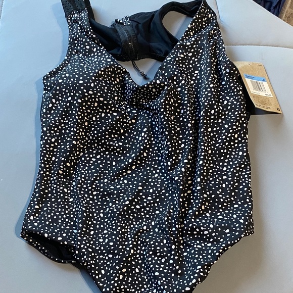 Nike Black and White Dotted One Piece Swimsuit - Picture 1 of 10